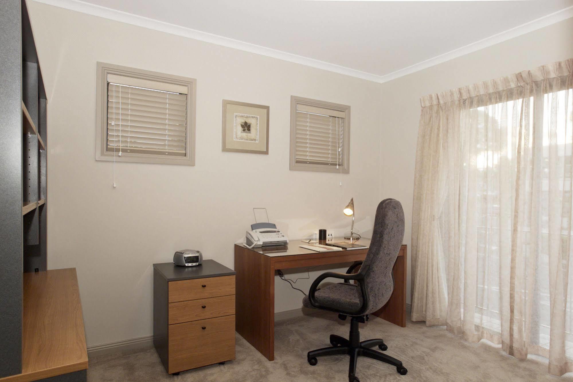 Ringwood Royale Aparthotel Bagian luar foto
